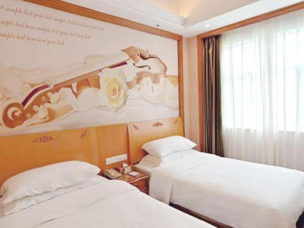 Vienna Classic Hotel Guangdong Yangxi Moon Bay Kültér fotó
