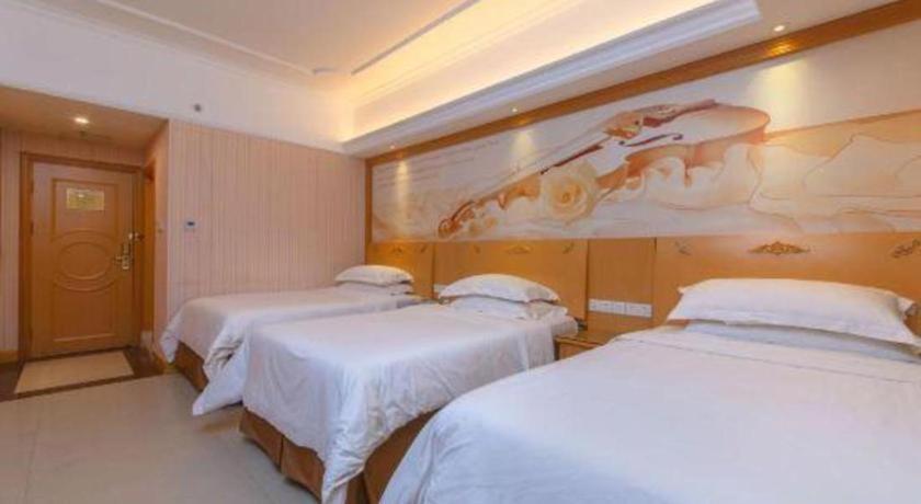 Vienna Classic Hotel Guangdong Yangxi Moon Bay Kültér fotó