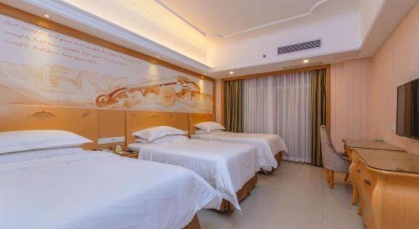 Vienna Classic Hotel Guangdong Yangxi Moon Bay Kültér fotó