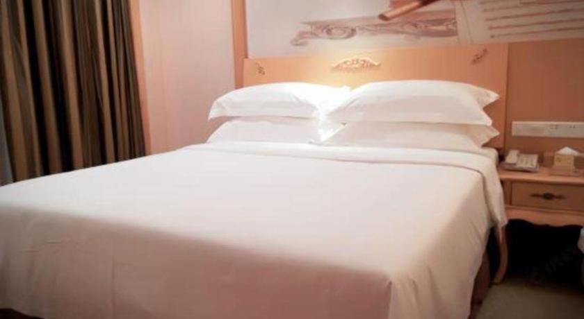 Vienna Classic Hotel Guangdong Yangxi Moon Bay Kültér fotó