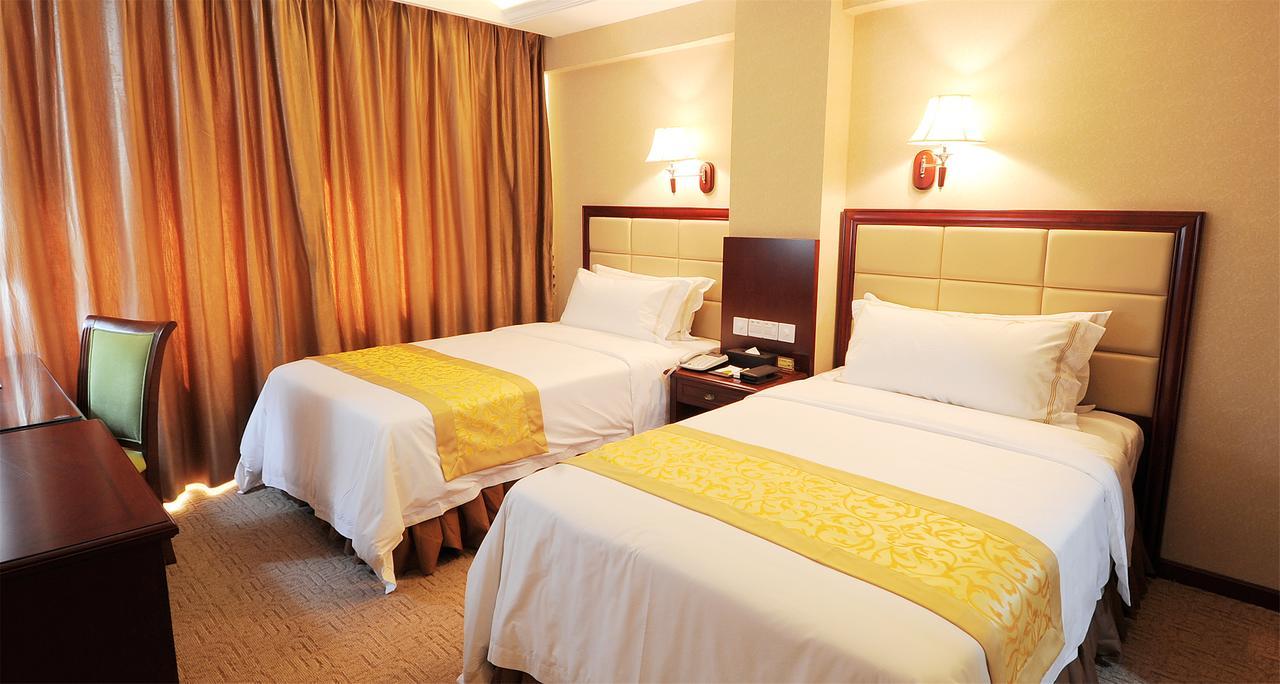Vienna Classic Hotel Guangdong Yangxi Moon Bay Kültér fotó